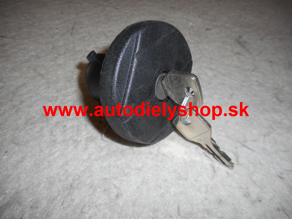 Mazda 121 1/96-2/00 uzáver palivovej nádrže + 2xkľúč