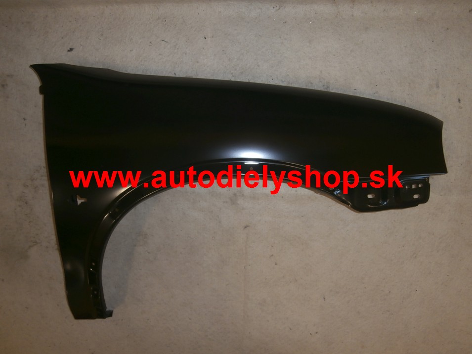  Opel Corsa B 93-00 blatník Pravý s otvorom