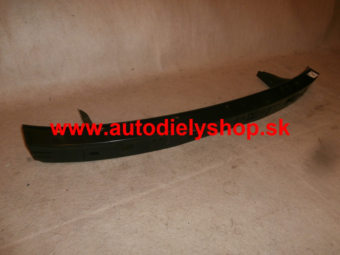 Nissan PRIMERA P10 9/90-9/96 výstuha predného nárazníku