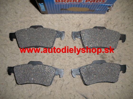 Nissan PRIMERA P11 10/96-6/99 zadné platničky Sada / SAMKO