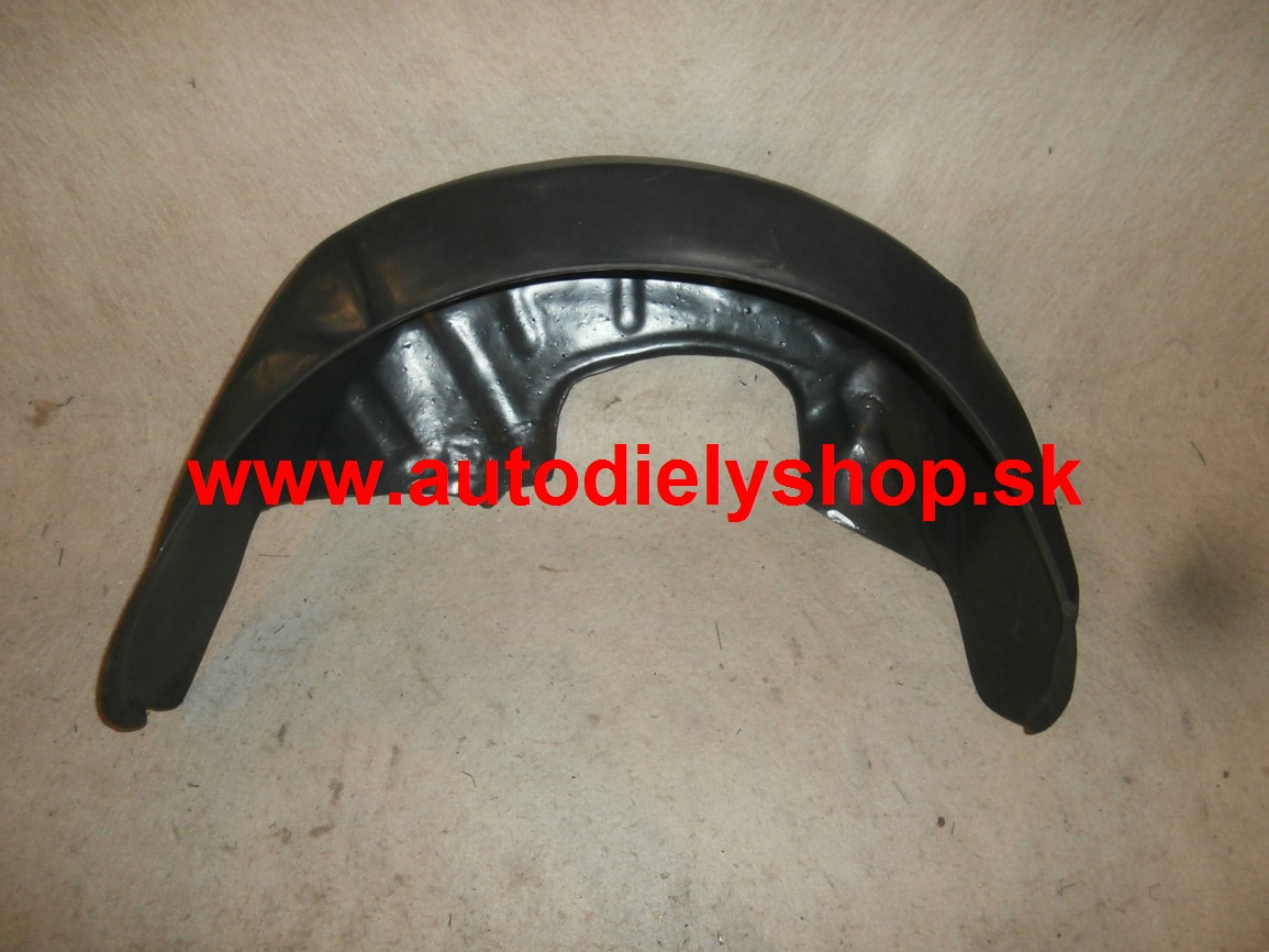 Nissan Primera 99-02 zadný podblatník Pravý