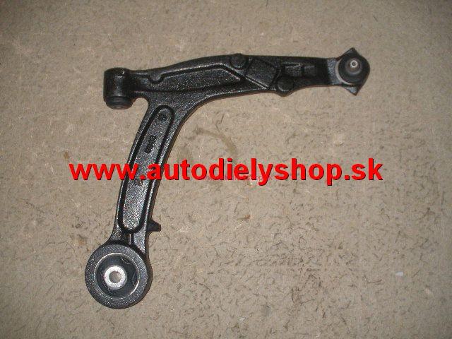  Fiat Panda 9/03 - Rameno spodné pravé