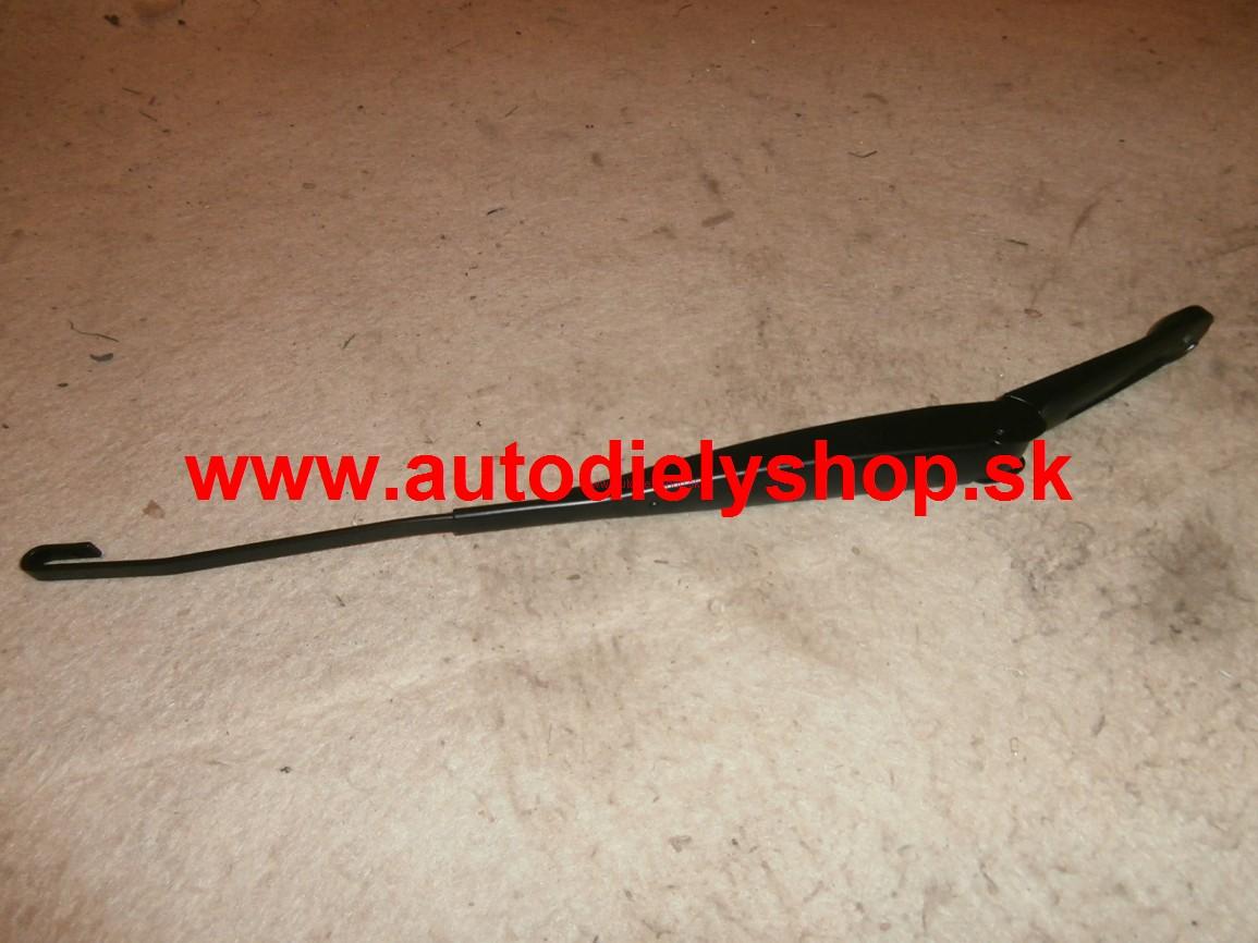 Fiat Punto 11/93-8/99 Predné ramienko stierača ľavé 