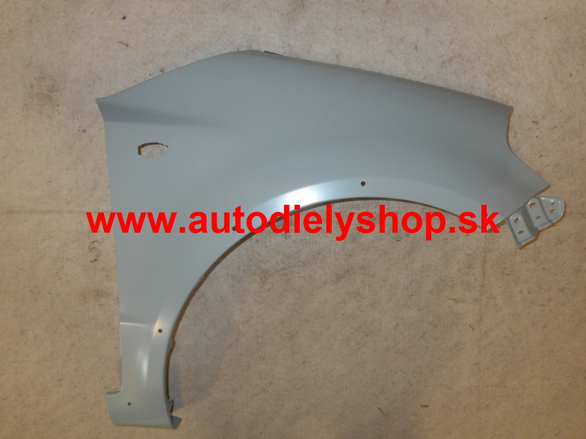 Suzuki SX4 6/06- blatník Pravý / s otovormi na lištu