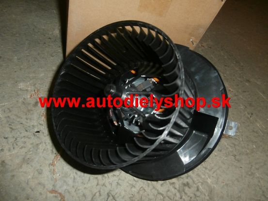 Jeep GRAND CHEROKEE 1/93-12/98 ventilátor kúrenia/ pre všetky typy