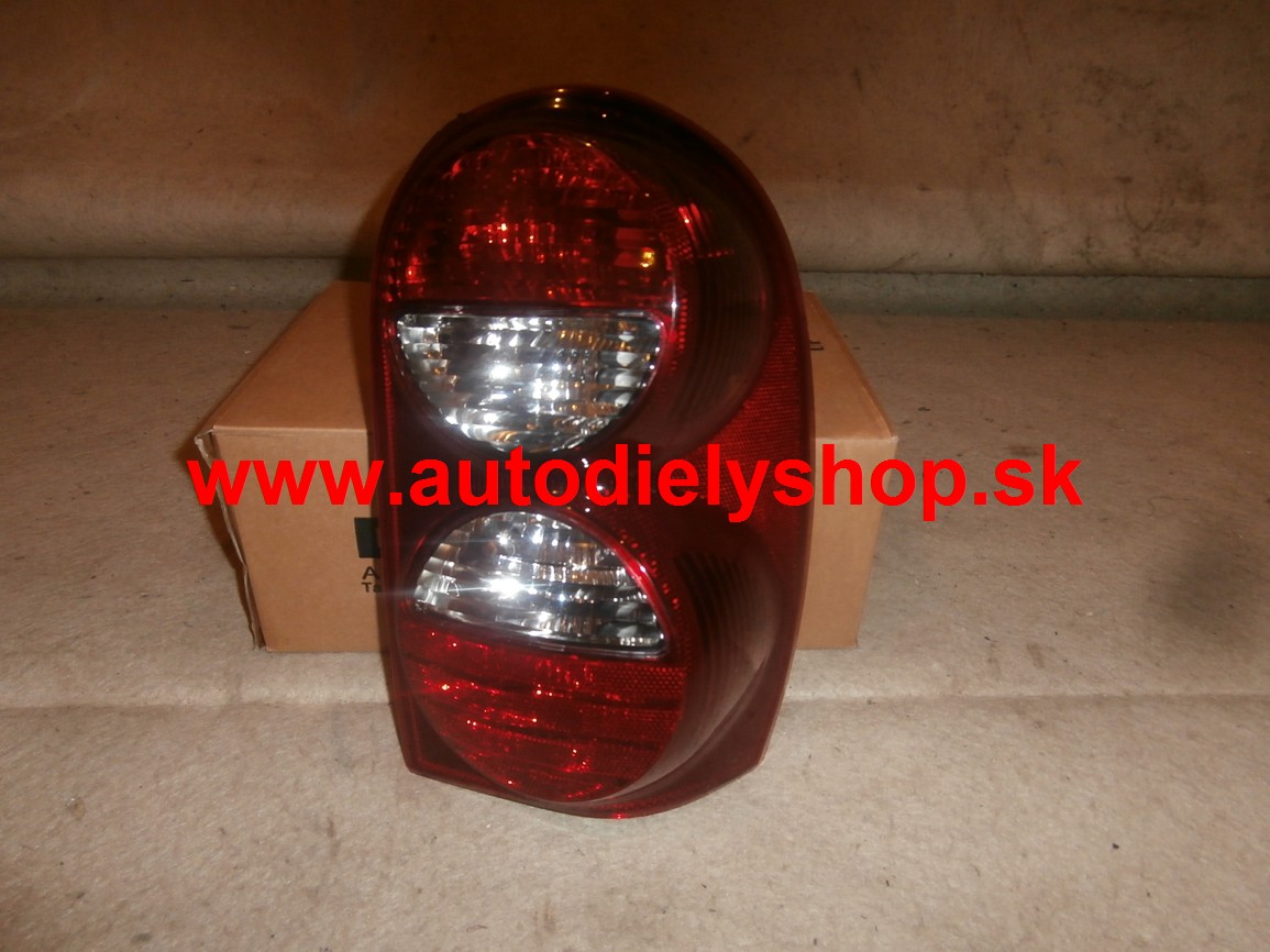 Jeep Liberty 05-06 zadné svetlo Pravé