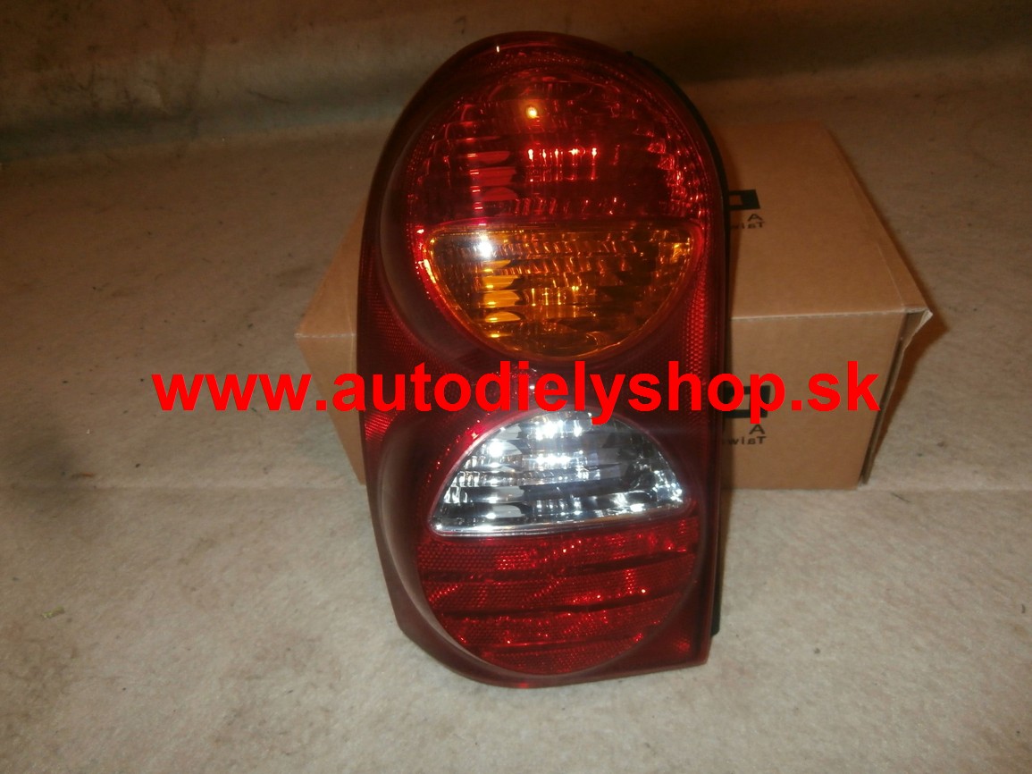 Jeep Liberty 01-04 zadné svetlo ľavé / TYC /