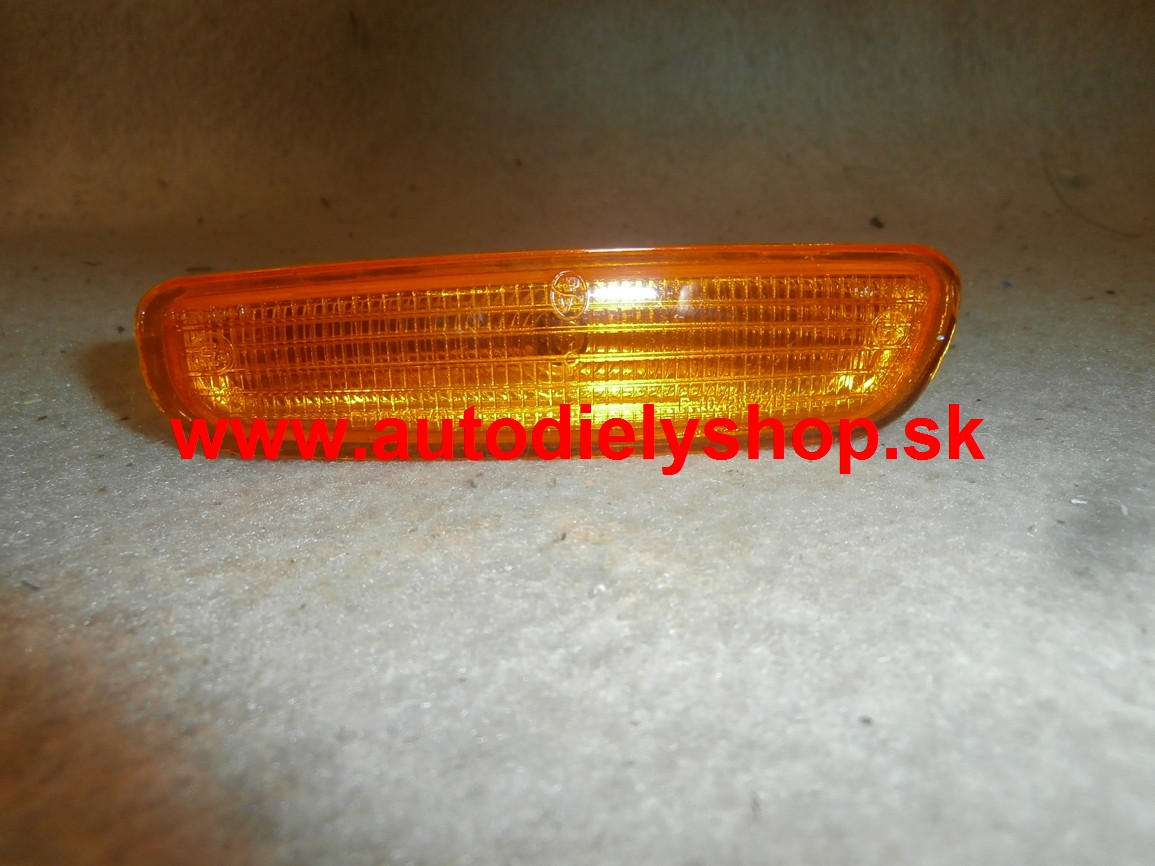 Volvo S40, V40 2/96-00 obrysové svetlo ľavé
