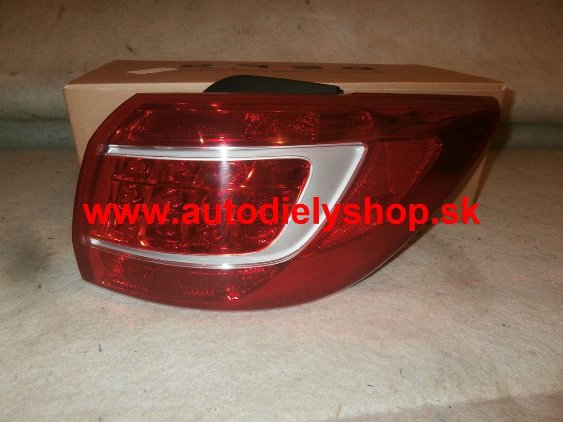 Kia SPORTAGE 9/2010- zadné svetlo Pravé,vonkajšie / TYC /