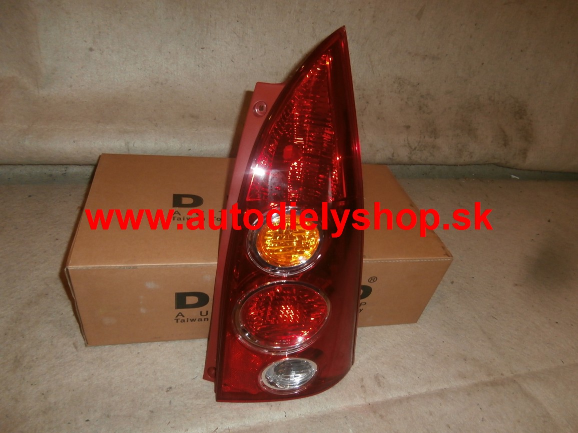 Mazda PREMACY 7/1999-12/2004 zadné svetlo Pravé / od r.v.01 /