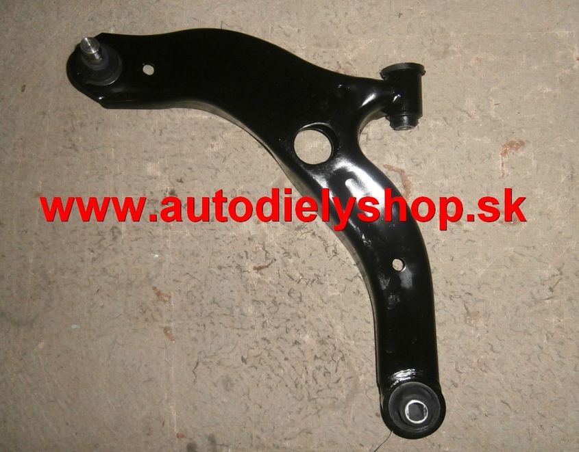 Mazda PREMACY 7/1999-12/2004 rameno dolné Ľavé
