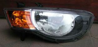 Mitsubishi COLT 10/2008- svetlo H4 Pravé / DEPO /