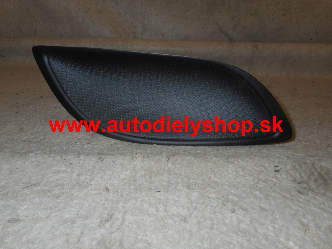 Toyota YARIS 3/09-9/2011 kryt v nárazníku,Pravý