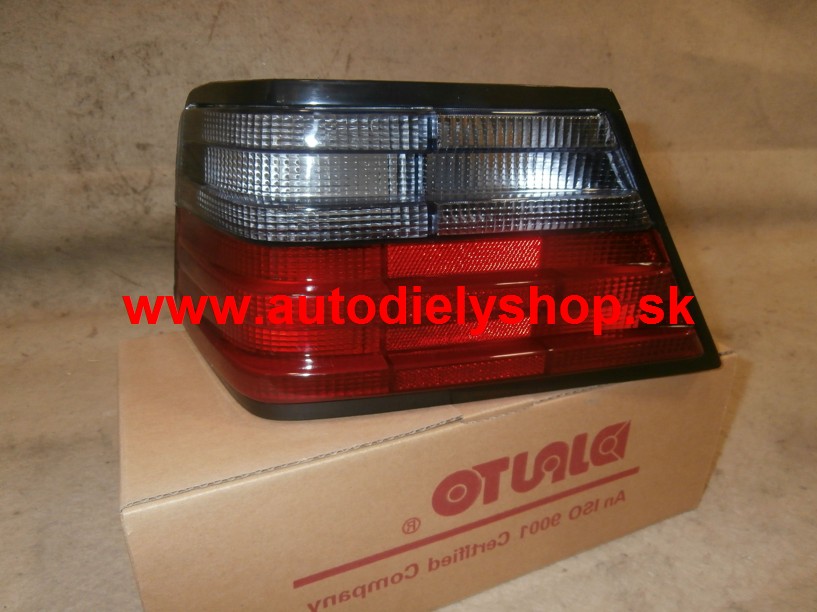 Mercedes W124 "E" 9/1984-9/95 zadné svetlo Ľavé / dymové /