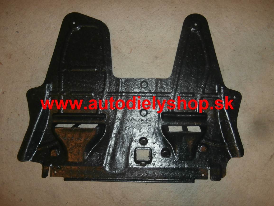 Fiat 500 7/2007- kryt pod motor