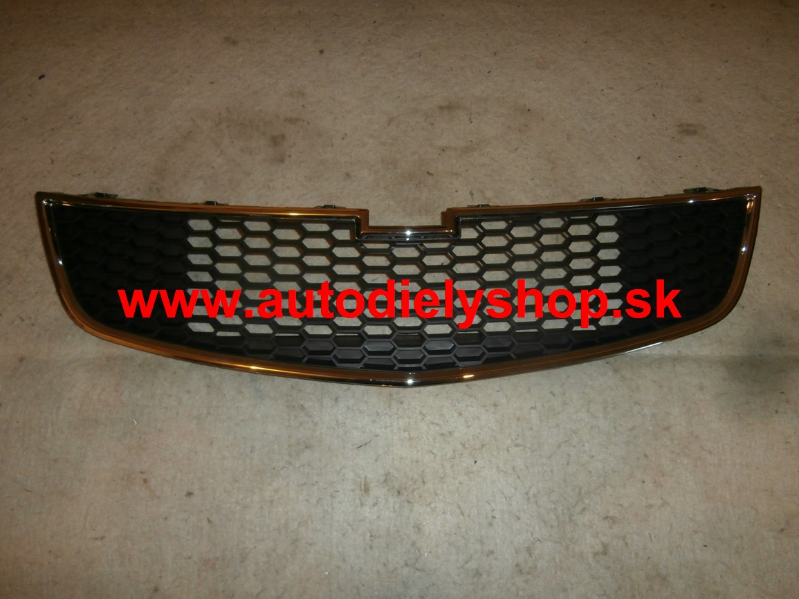 Chevrolet CRUZE 5/2009- predná maska / dolná čast /