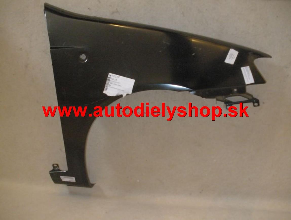 Fiat Punto 99-03 blatník pravý 
