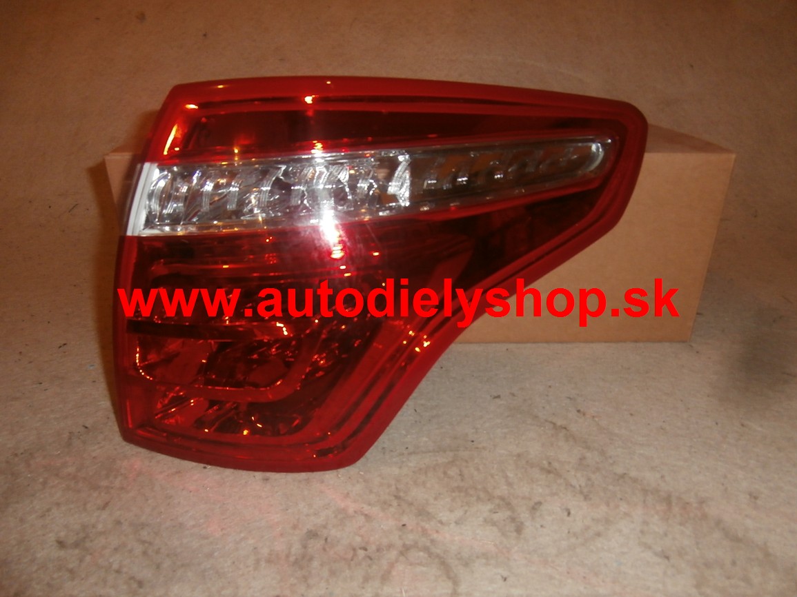Citroen C4 PICASSO 10/2006-zadné svetlo Pravé,blatníkové