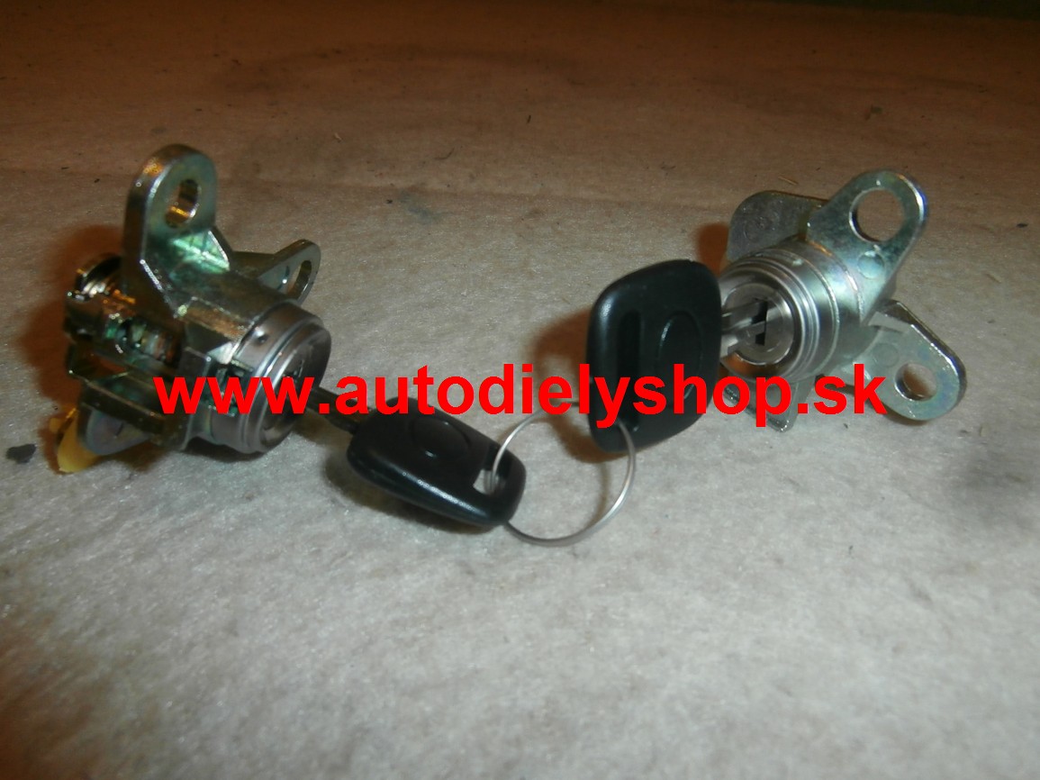 Toyota COROLLA 7/97-1/00 2x zámok dverí + 2 x klúč