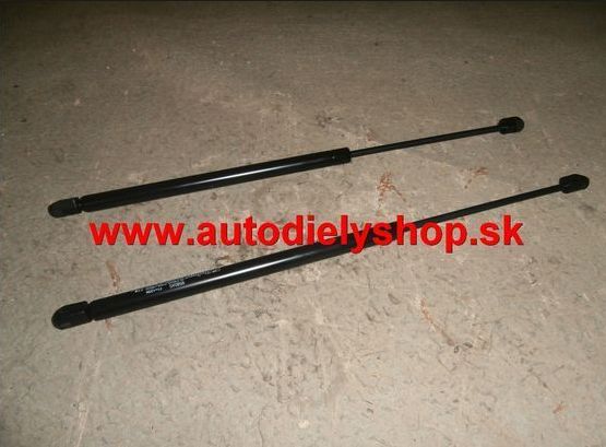 VW Bora 9/98- vzpery prednej kapoty 
