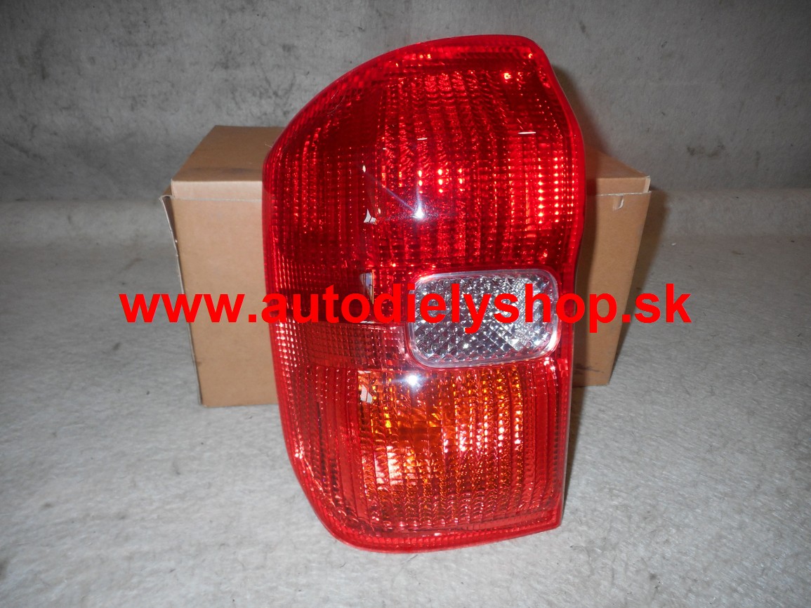 Toyota RAV 4 6/00-12/03 zadné svetlo Lavé