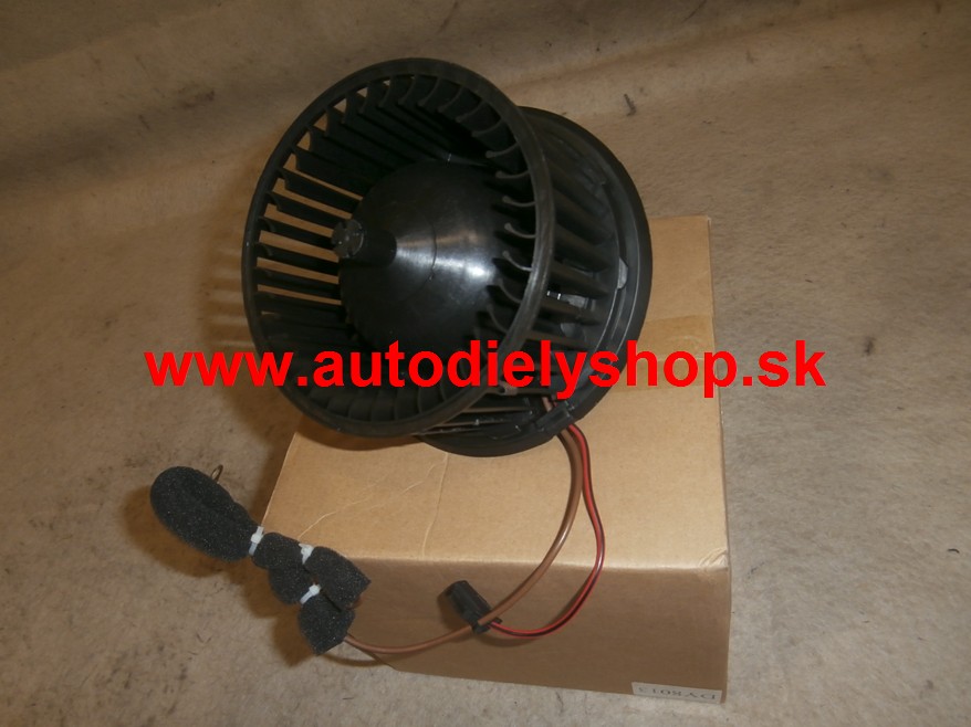 VW Golf III 9/91-8/97 vnútorný ventilátor pre vozidlá bez klimatizácie 