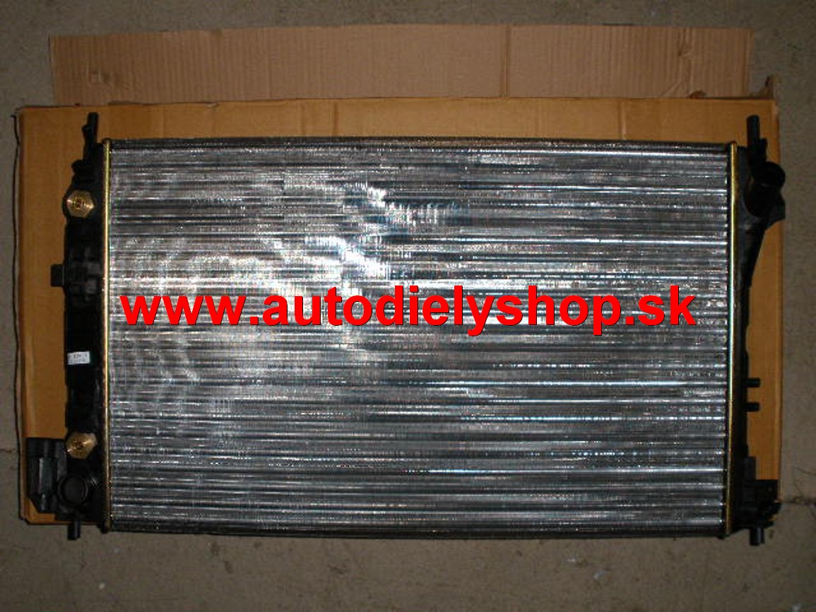 Opel SIGNUM 5/03-8/05 AUTOMAT chladič vody 2,2i-2,2DTi-3,2i