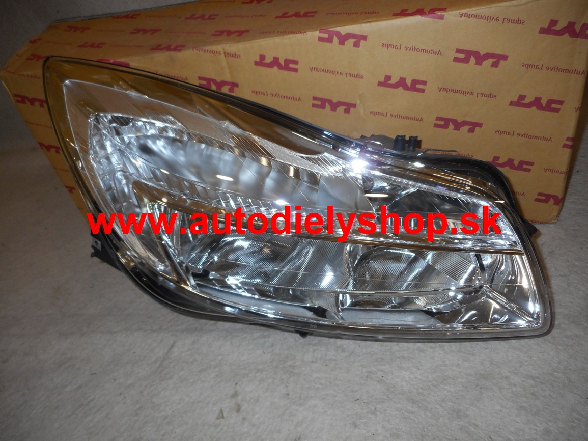 Opel INSIGNIA 7/2008- svetlo H1+H7 Pravé / TYC /