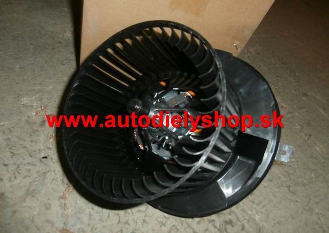  VW SCIROCCO 05/08-ventilátor kurenia