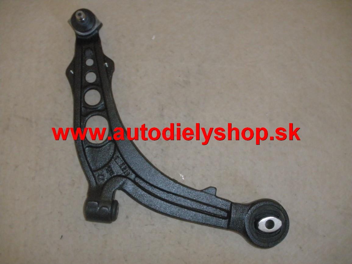  Fiat Punto 6/03-9/05 spodné rameno Pravé 