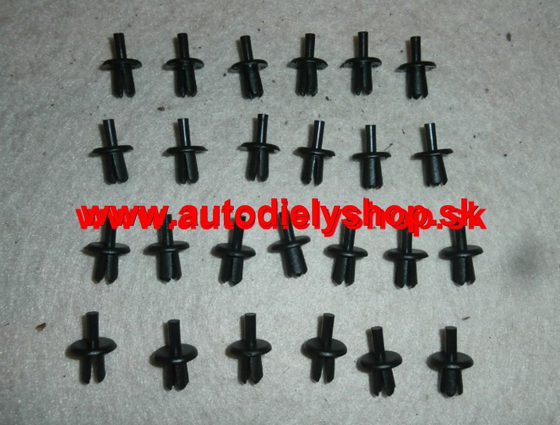 Opel VIVARO 8/01-7/06 príchytky 25 ks veľa použití