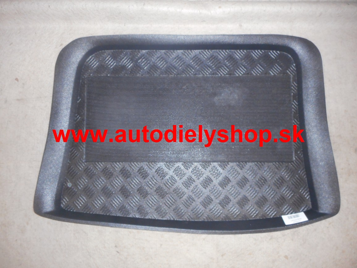 VW POLO 10/99-12/01 vanička do kufra s protišmykovou podložkou 