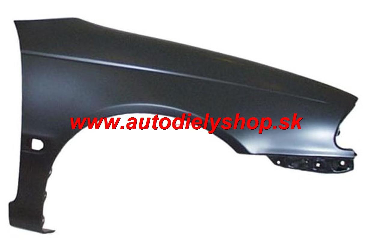 Toyota AVENSIS 10/00-5/03 blatník Pravý 