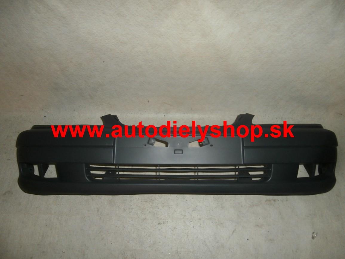 Toyota AVENSIS 10/00-5/03 predný nárazník 
