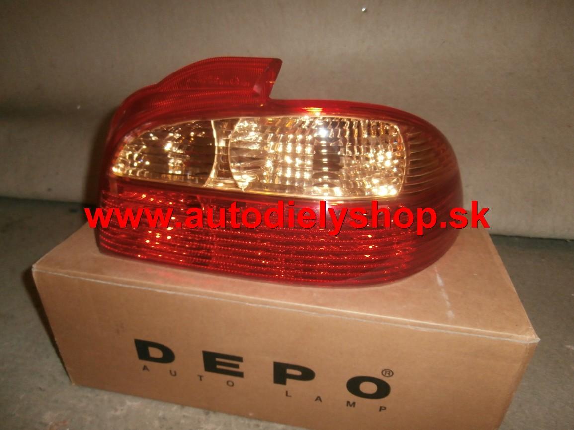 Toyota AVENSIS 10/00-5/03 zadné svetlo pravé,SDN 