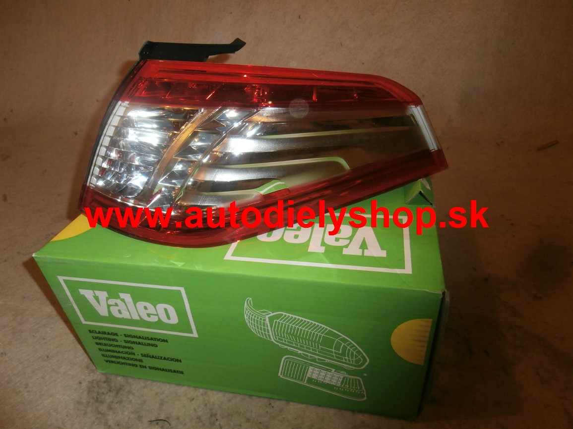 Peugeot 508 11/10- zadné svetlo Pravé /vonkajšie LED/ - KOMBI / do r. 2014