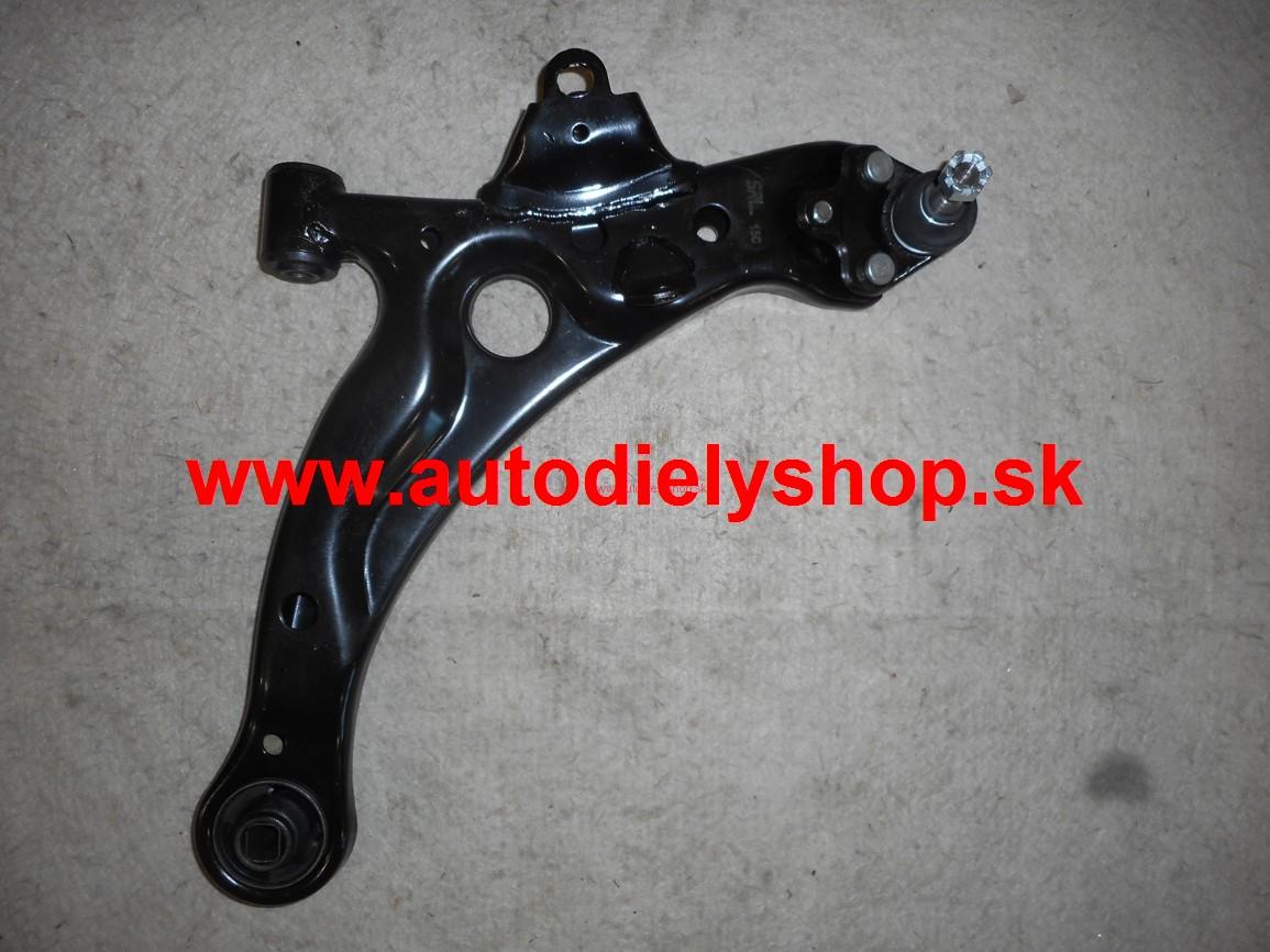Toyota AVENSIS 10/97-9/00 predné rameno Pravé 