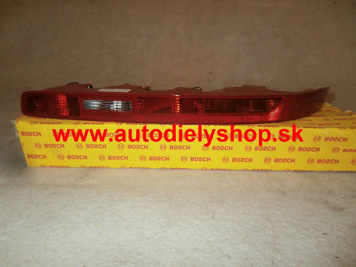 Audi Q7 3/2006- Pravé zadné svetlo do nárazníka ORIGINAL