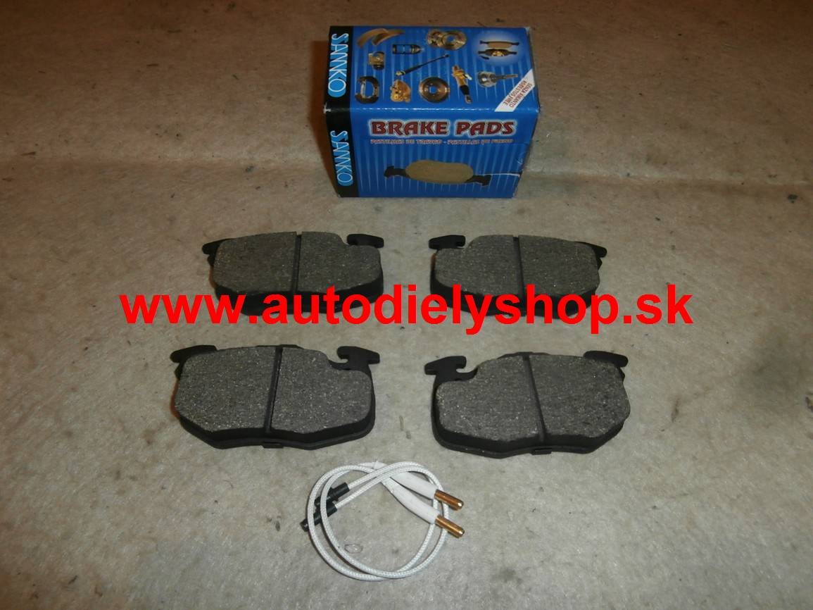 Renault CLIO 5/96-8/98 predné brzdové platničky sada /SAMKO/