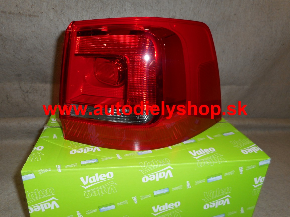 VW SHARAN 5/10- zadné svetlo vonkajšie pravé /VALEO/