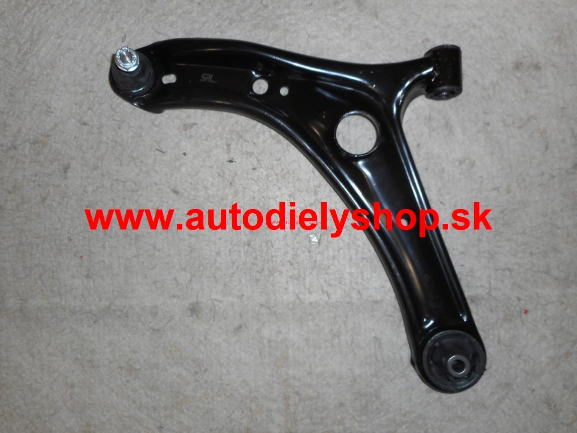 Toyota YARIS 4/99-1/06 predné rameno Lavé 