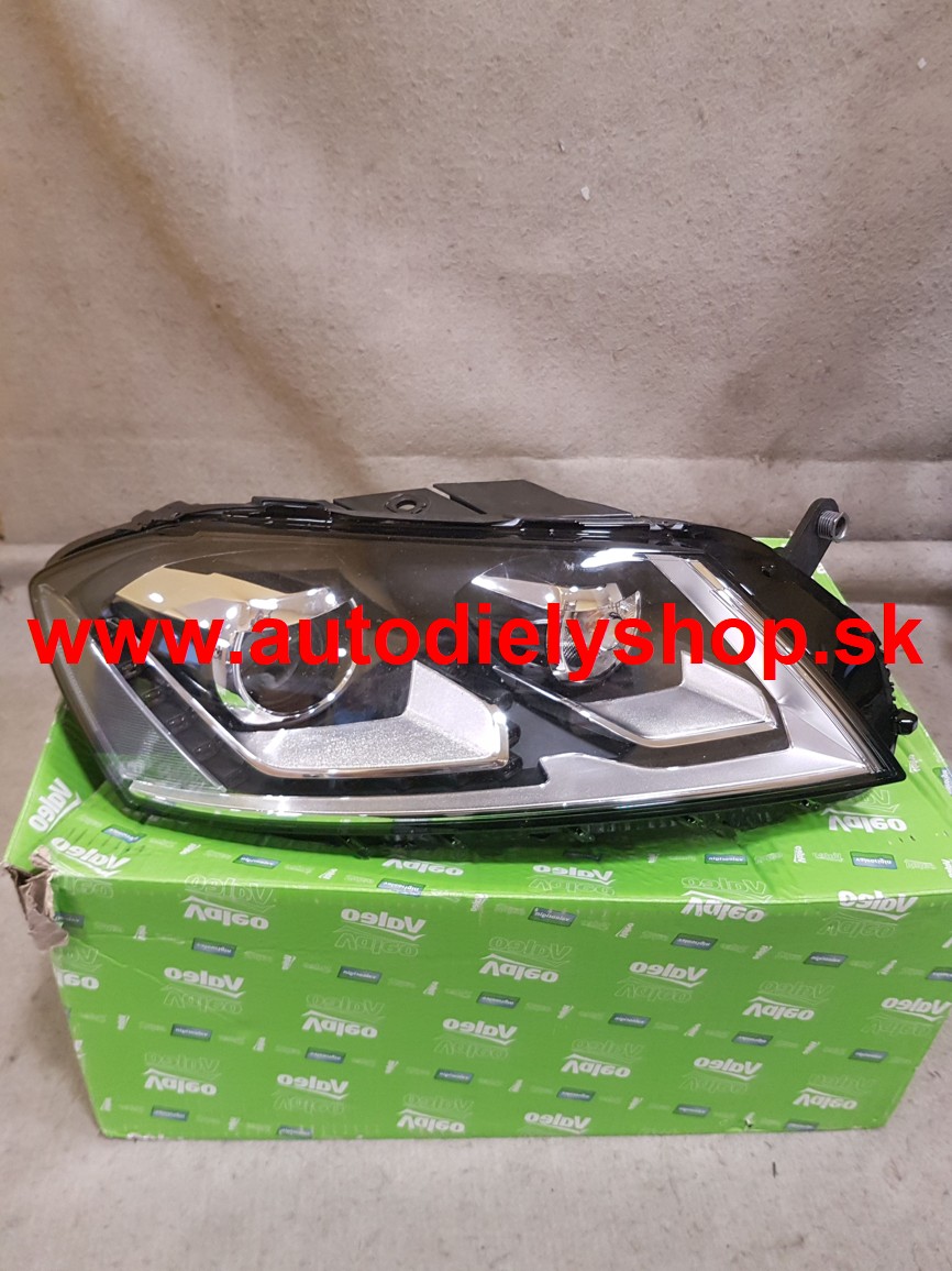 VW PASSAT "362" 8/10- predné svetlo XENON D3S + PSY24W pravé /VALEO/