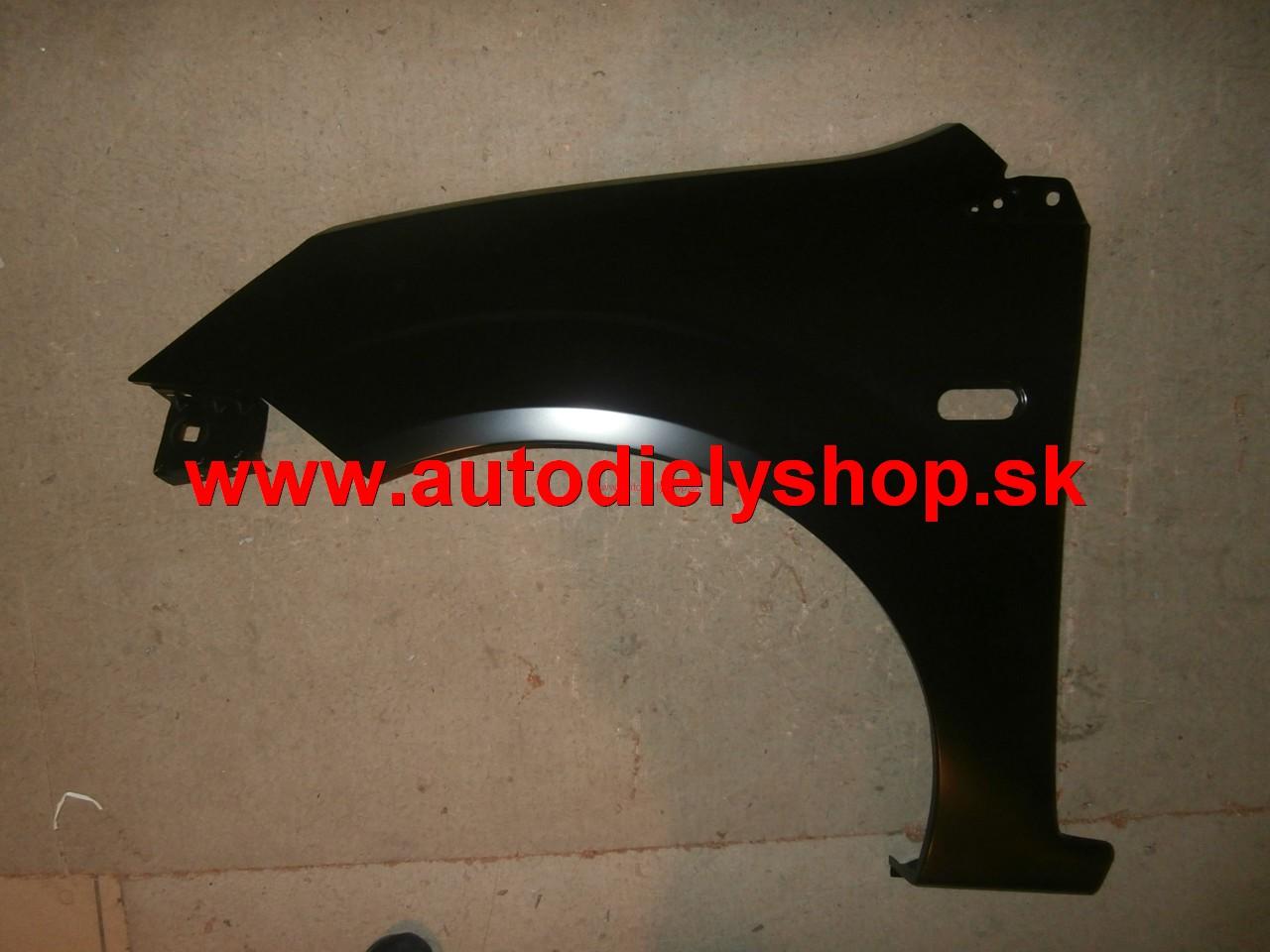  Ford Fiesta 4/02-10/05 blatník ľavý. 	