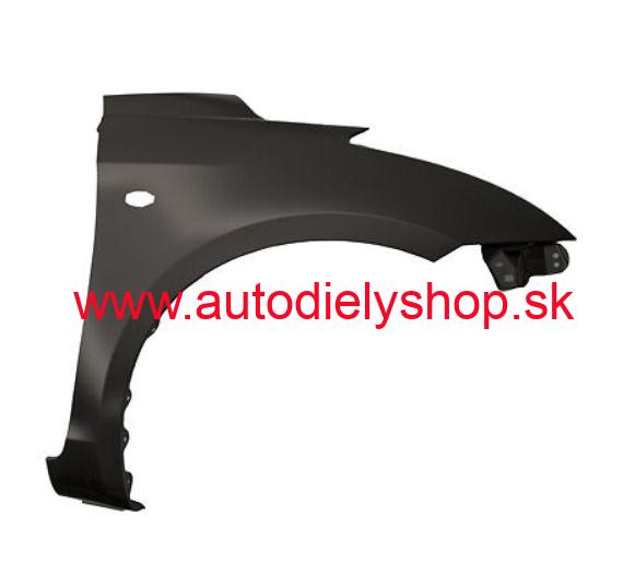 Suzuki SWIFT 9/2010- predný blatník pravý s otvorom na smerovku