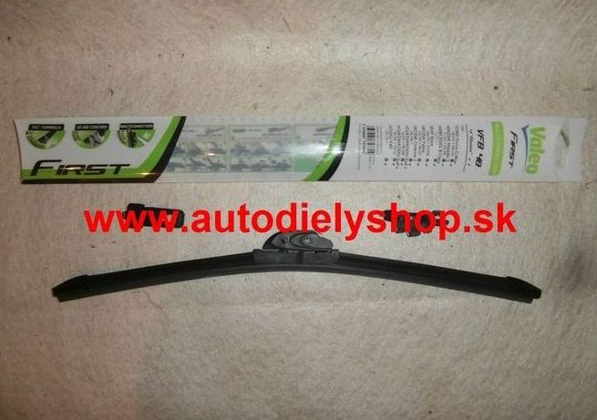 Škoda SUPERB II 3/2008- predný stierač 450mm,Pravý / VALEO /