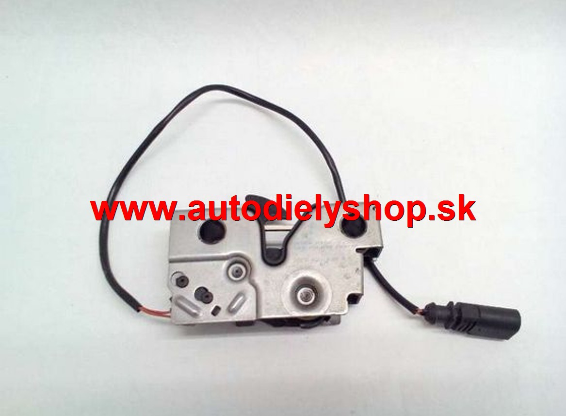 Škoda OCTAVIA III 11/2012- Zámok veka kapoty - spodný diel ORIGINÁL