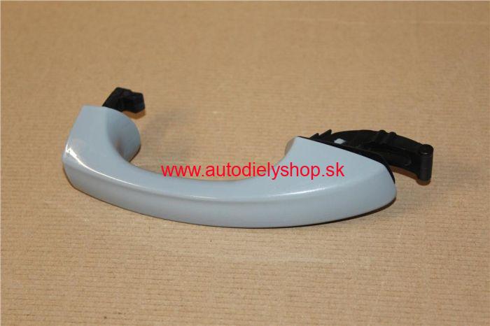 Škoda OCTAVIA III 11/2012- kľučka pred. / zad. dverí - pre lak pravá ORIGINÁL