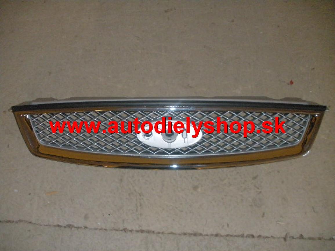 Ford Focus 11/04-2/08 maska s chrómom 