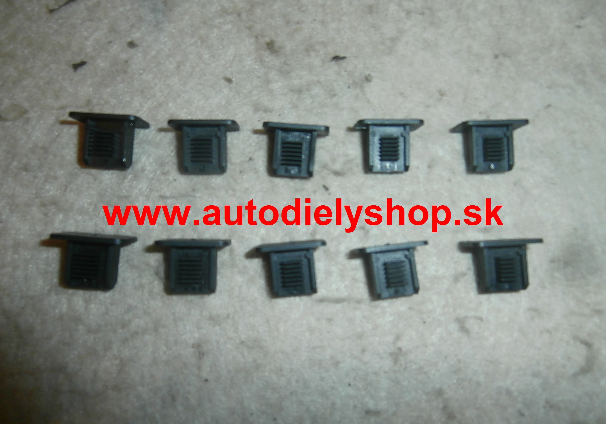 VW GOLF IV 8/97-8/03 spony vnútorného tapacíru 10ks
