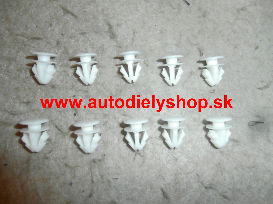 VW GOLF III 9/91-4/99 príchytky bočných líšt 10 ks
